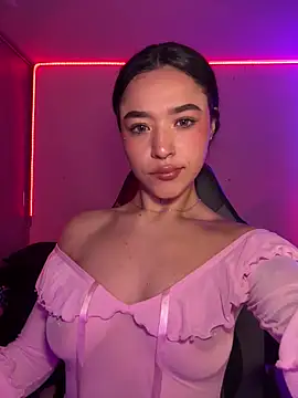 Snapshot of crystal_dlun chatting on 01-16-26, 04:33 crystal dlun online show from 01-16-26, 04:33