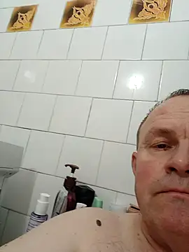 Snapshot of kanos71 chatting on 04-21-26, 11:29 kanos71 online show from 04-21-26, 11:29