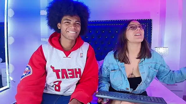 Cristal and luke online show from 05-01-26, 03:22