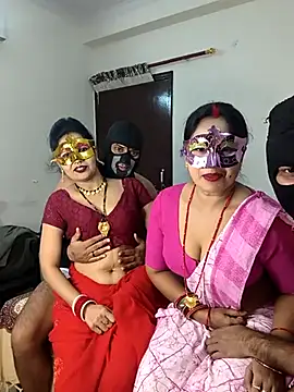 Snapshot of Meri_chandani01 chatting on 01-12-26, 04:45 Meri chandani01 online show from 01-12-26, 04:45