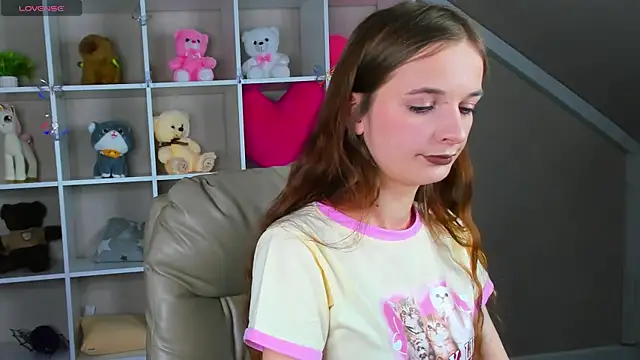 Snapshot of Alicia_Adammss chatting on 01-10-26, 01:07 Alicia Adammss online show from 01-10-26, 01:07