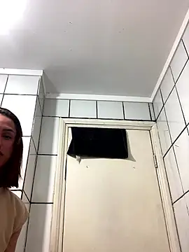 Snapshot of ofjuliaa chatting on 01-16-26, 04:16 ofjuliaa online show from 01-16-26, 04:16