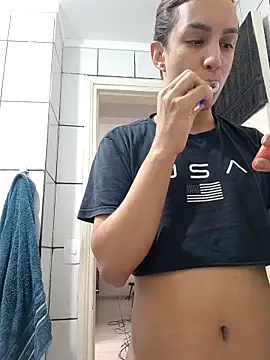 Snapshot of ofjuliaa chatting on 02-25-26, 05:33 ofjuliaa online show from 02-25-26, 05:33