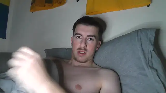 Snapshot of essexboy_2002 chatting on 01-06-26, 11:51 essexboy 2002 online show from 01-06-26, 11:51