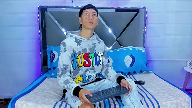 BunnyLove  online show from 05-03-26, 12:05