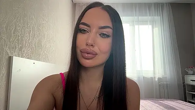 Snapshot of QueenGelik chatting on 02-19-26, 03:02 QueenGelik online show from 02-19-26, 03:02