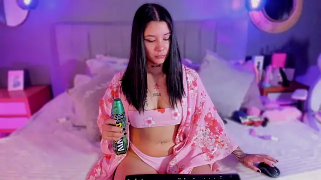 Snapshot of Nathalia_stone_ chatting on 02-12-26, 04:07 Nathalia stone online show from 02-12-26, 04:07