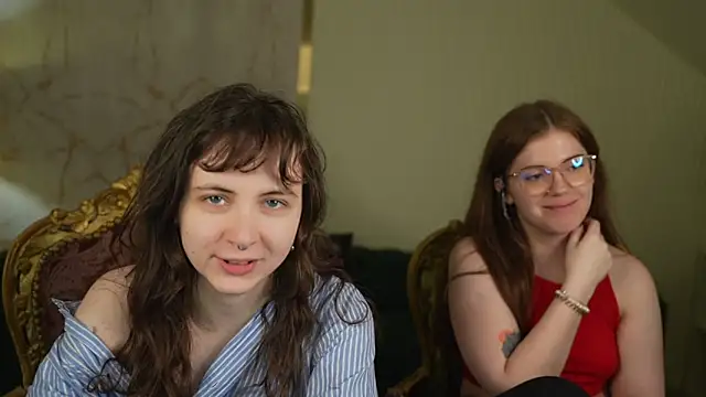 Snapshot of Orly_flame chatting on 03-12-26, 03:40 Orly flame online show from 03-12-26, 03:40