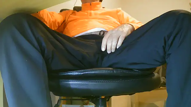 schlueppee64 online show from 03-27-26, 08:19