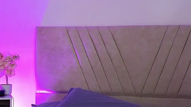 DulceRouss  online show from 03-26-26, 11:49