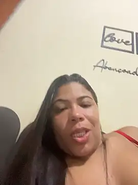 Snapshot of Indiafogosa23 chatting on 06-17-26, 10:28 Indiafogosa23 online show from 06-17-26, 10:28