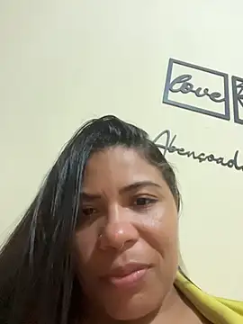 Snapshot of Indiafogosa23 chatting on 06-26-26, 11:42 Indiafogosa23 online show from 06-26-26, 11:42