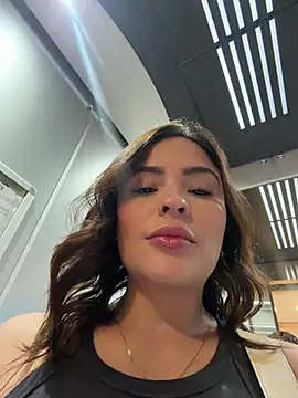 SofiaGomez444 online show from 04-05-26, 04:59