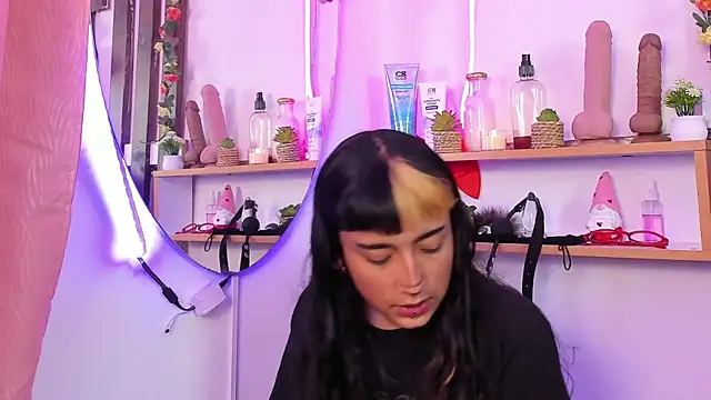 MeowMota  online show from 04-24-26, 06:32