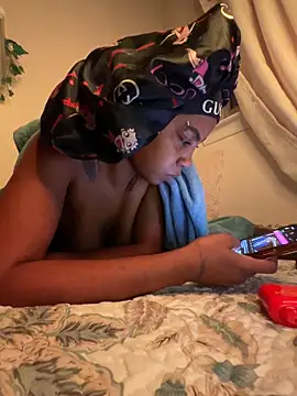 oshun6360 online show from 06-10-26, 03:50