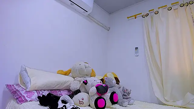 Snapshot of vennuss19 chatting on 03-03-26, 08:59 vennuss19 online show from 03-03-26, 08:59