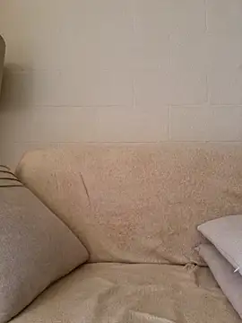 Snapshot of larizinha2026 chatting on 02-27-26, 04:18 larizinha2026 online show from 02-27-26, 04:18