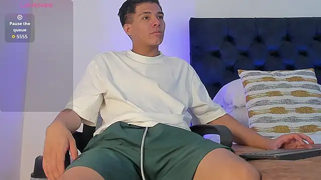 Snapshot of Marcus_Moreno chatting on 02-13-26, 07:10 Marcus Moreno online show from 02-13-26, 07:10