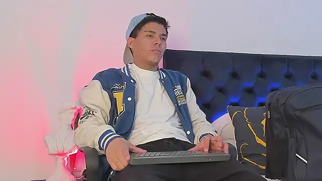 Snapshot of Marcus_Moreno chatting on 02-24-26, 11:58 Marcus Moreno online show from 02-24-26, 11:58