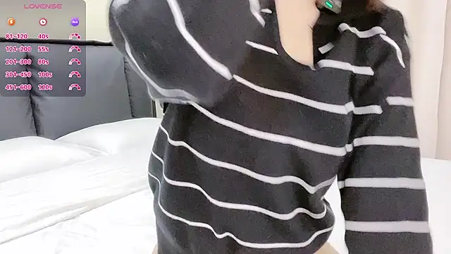 Snapshot of baobao-MM chatting on 02-15-26, 01:31 baobao-MM online show from 02-15-26, 01:31