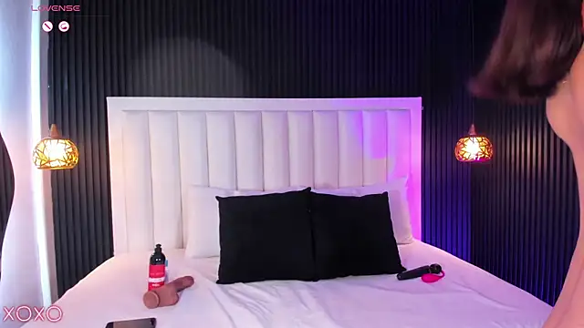 Snapshot of PandoraMiller chatting on 02-09-26, 05:06 PandoraMiller online show from 02-09-26, 05:06