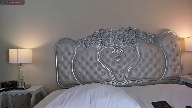 Snapshot of KatheOlson chatting on 04-30-26, 08:57 KatheOlson online show from 04-30-26, 08:57
