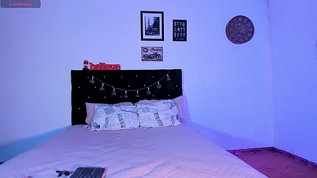 Snapshot of zoe_siren chatting on 01-10-26, 10:03 zoe siren online show from 01-10-26, 10:03