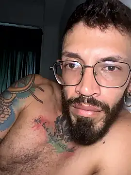 Snapshot of Simon_Rz chatting on 01-11-26, 12:43 Simon Rz online show from 01-11-26, 12:43