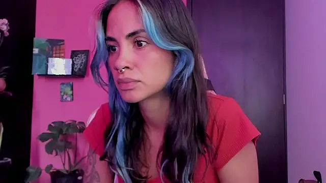 Snapshot of azula_lillet chatting on 01-14-26, 06:57 azula lillet online show from 01-14-26, 06:57