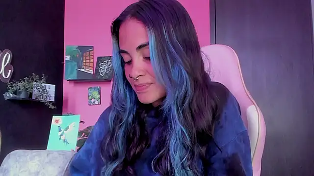 Snapshot of azula_lillet chatting on 02-23-26, 08:28 azula lillet online show from 02-23-26, 08:28