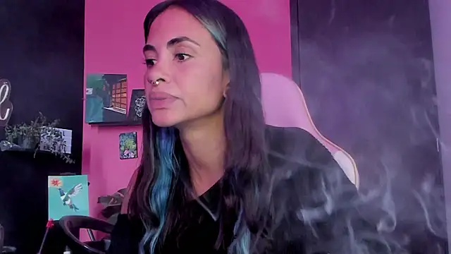 Snapshot of azula_lillet chatting on 03-03-26, 09:10 azula lillet online show from 03-03-26, 09:10