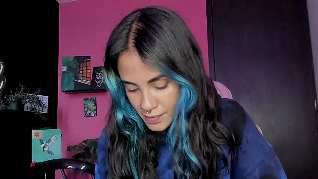 Snapshot of azula_lillet chatting on 03-06-26, 10:06 azula lillet online show from 03-06-26, 10:06