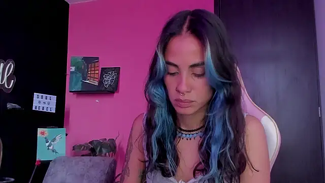 Snapshot of azula_lillet chatting on 03-12-26, 08:26 azula lillet online show from 03-12-26, 08:26