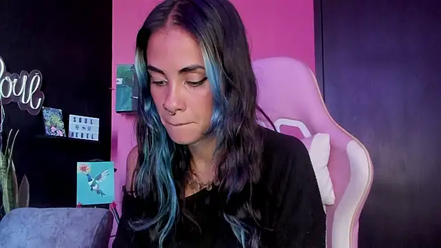 Snapshot of azula_lillet chatting on 03-13-26, 08:59 azula lillet online show from 03-13-26, 08:59