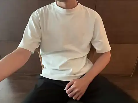 Snapshot of Dickieplay001 chatting on 02-27-26, 06:35 Dickieplay001 online show from 02-27-26, 06:35