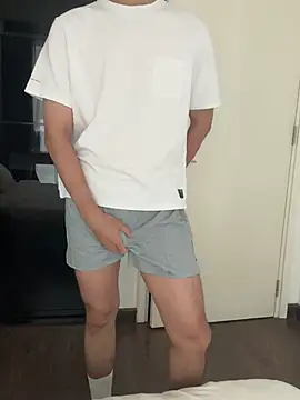 Snapshot of Dickieplay001 chatting on 03-16-26, 09:02 Dickieplay001 online show from 03-16-26, 09:02