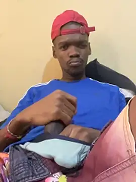 Snapshot of BigAndBeaut chatting on 03-10-26, 07:46 BigAndBeaut online show from 03-10-26, 07:46