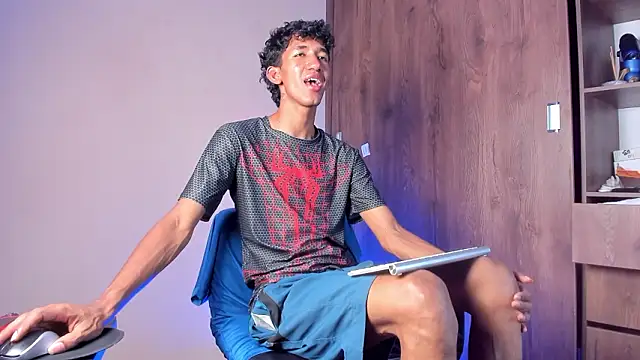 Snapshot of neitan_miller_ chatting on 02-06-26, 04:28 neitan miller online show from 02-06-26, 04:28