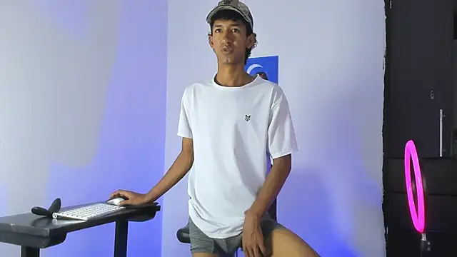 neitan miller  online show from 06-11-26, 01:20