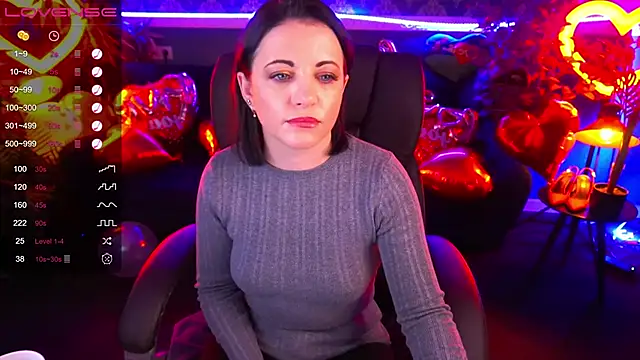 Snapshot of Dafni_Monn chatting on 02-07-25, 06:24 Dafni Monn online show from 02-07-25, 06:24