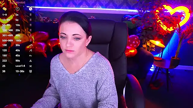 Snapshot of Dafni_Monn chatting on 02-17-25, 06:42 Dafni Monn online show from 02-17-25, 06:42