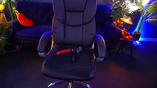 Snapshot of Dafni_Monn chatting on 02-25-25, 12:55 Dafni Monn online show from 02-25-25, 12:55