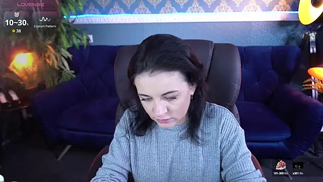 Snapshot of Dafni_Monn chatting on 10-04-25, 05:49 Dafni Monn online show from 10-04-25, 05:49