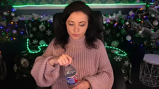 Snapshot of Dafni_Monn chatting on 12-21-25, 06:31 Dafni Monn online show from 12-21-25, 06:31