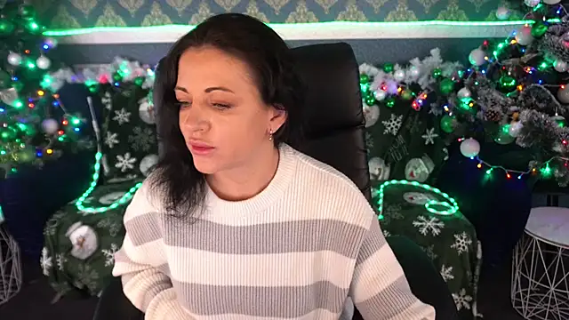 Snapshot of Dafni_Monn chatting on 12-23-25, 06:33 Dafni Monn online show from 12-23-25, 06:33