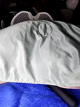 Snapshot of Zu_naa chatting on 02-13-26, 08:27 Zu naa online show from 02-13-26, 08:27