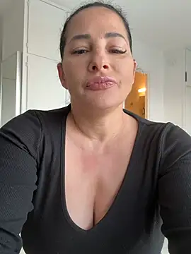 Maya-www online show from 03-01-26, 03:58