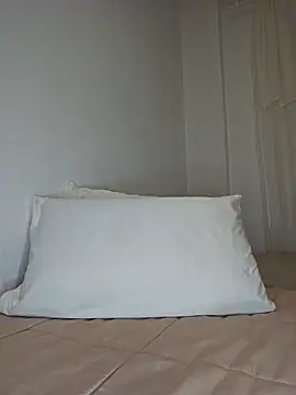 Angelmoon04 online show from 04-22-26, 01:52