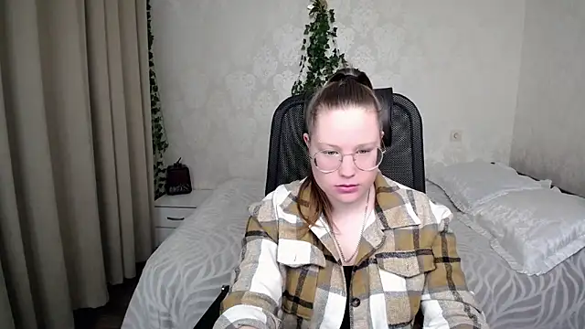 Snapshot of kuri_u chatting on 01-10-26, 11:23 kuri u online show from 01-10-26, 11:23