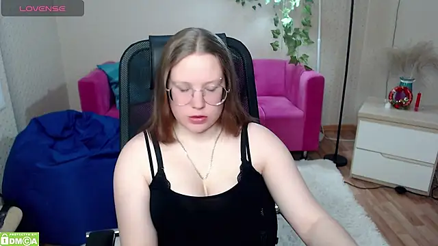 Snapshot of kuri_u chatting on 02-09-26, 09:02 kuri u online show from 02-09-26, 09:02